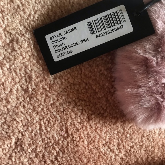 Jocelyn (2) pc set scarf and mittens - Picture 9 of 12